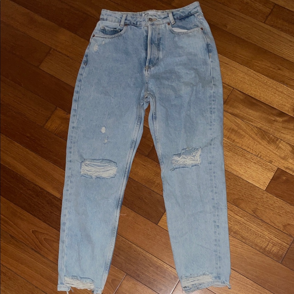 Distressed Light Blue Jeans Zara button up size 6 - Picture 2 of 6
